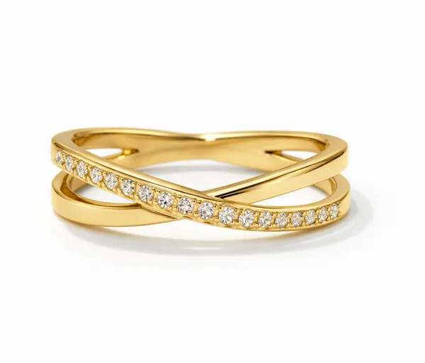 Gold_Luna_Twist_Band_Ring_For_Women